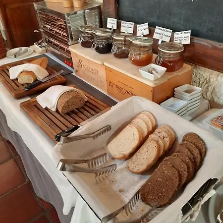Cortijo Del Marques فندق البولوتي